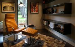 bureau design sombre gris maison rénovée